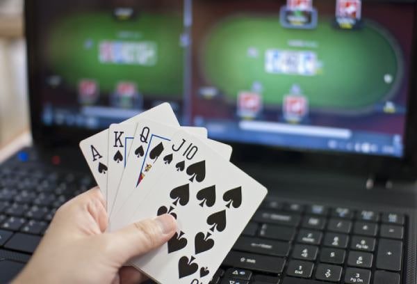 Keamanan data pengguna dengan teknologi enkripsi tingkat tinggi